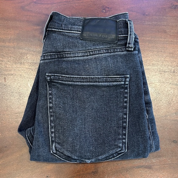 aritzia Denim Forum The Lola High Rise Skinny 26L ~ size 26 - Picture 1 of 6